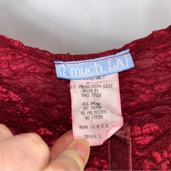 2 Much LA Top Lace Floral Y2K Vintage Quarter Sleeve Pull On Top Scoop Neck - Picture 8 of 9